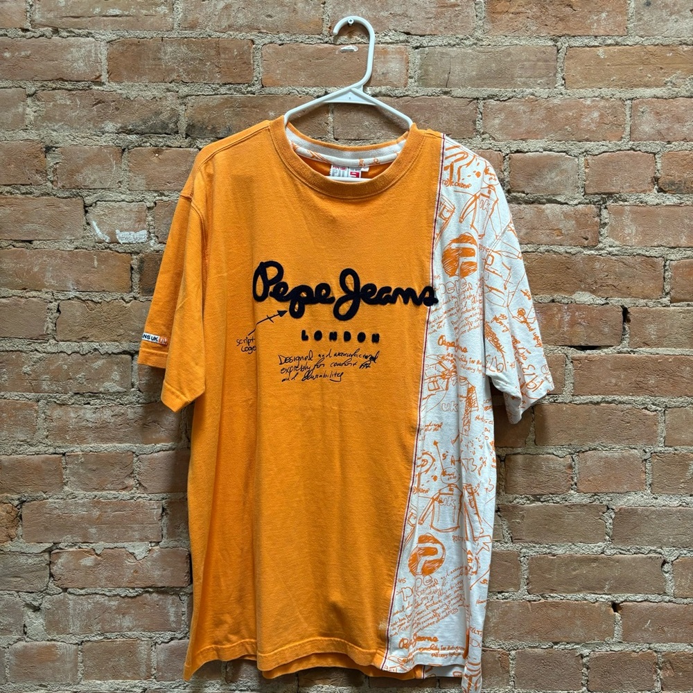 $60 Y2K Pepe Jeans London t-shirt